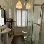 Apartment Trainspot